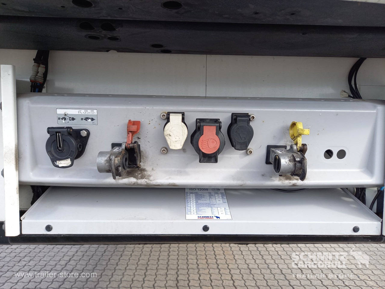 SCHMITZ Auflieger Tiefkühler Standard Double deck - Semirremolque isotérmico: foto 5 SCHMITZ Auflieger Tiefkühler Standard Double deck - Semirremolque isotérmico: foto 5