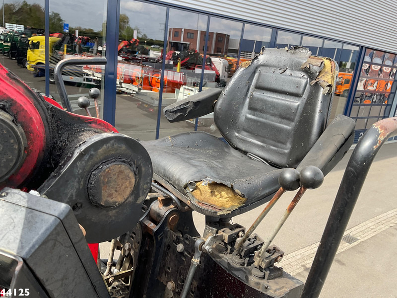 Cabeza tractora MAN TGS 33.480 6x6 Euro 6 Palfinger 27 Tonmeter boomkraan: foto 9 Cabeza tractora MAN TGS 33.480 6x6 Euro 6 Palfinger 27 Tonmeter boomkraan: foto 9