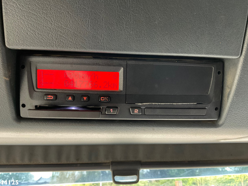 Cabeza tractora MAN TGS 33.480 6x6 Euro 6 Palfinger 27 Tonmeter boomkraan: foto 19 Cabeza tractora MAN TGS 33.480 6x6 Euro 6 Palfinger 27 Tonmeter boomkraan: foto 19