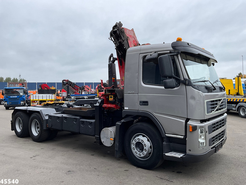Volvo FM 340 6x4 Fassi 19 Tonmeter laadkraan - Cabeza tractora: foto 5 Volvo FM 340 6x4 Fassi 19 Tonmeter laadkraan - Cabeza tractora: foto 5