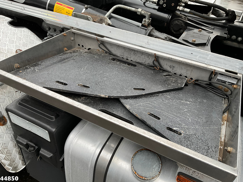 Leasing de Iveco Trakker AD380T41W 8x6 Euro 6 HMF 19 Tonmeter Z-kraan Iveco Trakker AD380T41W 8x6 Euro 6 HMF 19 Tonmeter Z-kraan: foto 11