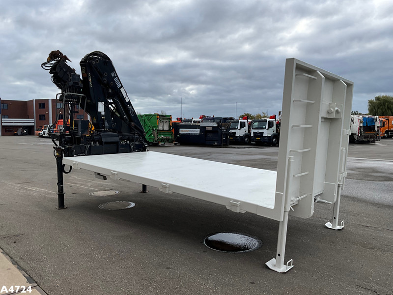 Laadplateau met Hiab 14 Tonmeter laadkraan - Contenedor de gancho: foto 5 Laadplateau met Hiab 14 Tonmeter laadkraan - Contenedor de gancho: foto 5