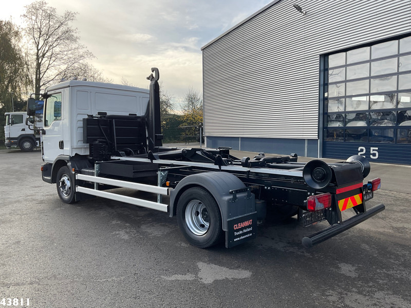 MAN TGL 12.220 Euro 6 12 Ton haakarmsysteem - Camión multibasculante: foto 3 MAN TGL 12.220 Euro 6 12 Ton haakarmsysteem - Camión multibasculante: foto 3