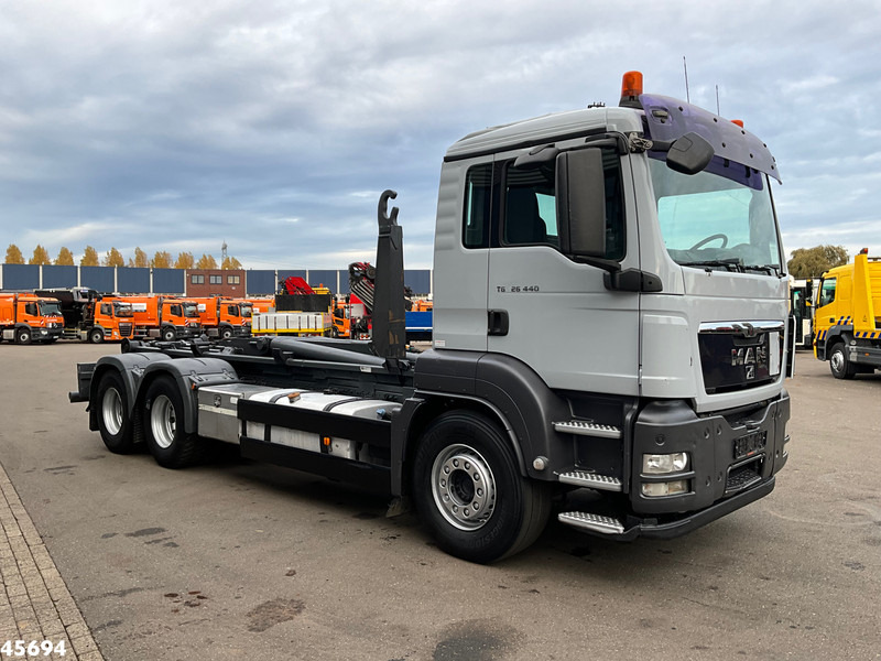 MAN TGS 26.440 6x4 ZF Intarder Manual 26 Ton haakarmsysteem - Camión multibasculante: foto 3 MAN TGS 26.440 6x4 ZF Intarder Manual 26 Ton haakarmsysteem - Camión multibasculante: foto 3