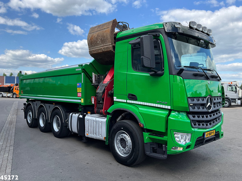 Mercedes-Benz Arocs 3743 8x4 Euro 6 HMF 19 Tonmeter Elektrisch/Hydraulisch aangedreven Z-kraan - Camión volquete, Camión grúa: foto 4 Mercedes-Benz Arocs 3743 8x4 Euro 6 HMF 19 Tonmeter Elektrisch/Hydraulisch aangedreven Z-kraan - Camión volquete, Camión grúa: foto 4