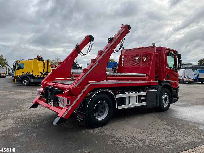 Scania P 250 Euro 6 Hyvalift 14 Ton portaalarmsysteem Just 106.234 Km! - Camión portacontenedor de cadenas: foto 4 Scania P 250 Euro 6 Hyvalift 14 Ton portaalarmsysteem Just 106.234 Km! - Camión portacontenedor de cadenas: foto 4