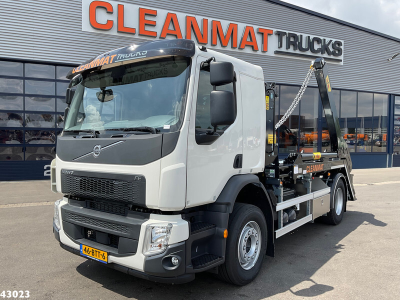Volvo FE 350 Hyva 14 Ton portaalarmsysteem - Camión portacontenedor de cadenas: foto 1 Volvo FE 350 Hyva 14 Ton portaalarmsysteem - Camión portacontenedor de cadenas: foto 1