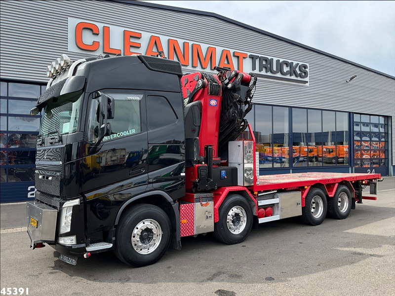 Volvo FH 540 8x4 HMF 85 Tonmeter laadkraan + Fly-Jib Just 222.786 km! - Camión grúa: foto 2 Volvo FH 540 8x4 HMF 85 Tonmeter laadkraan + Fly-Jib Just 222.786 km! - Camión grúa: foto 2