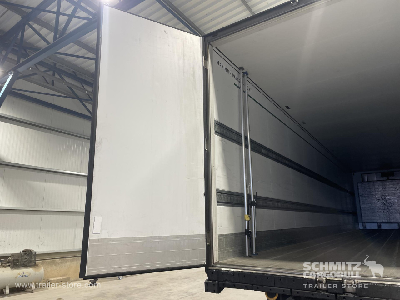 SCHMITZ Remolque Frigo Standard - Remolque frigorífico: foto 2 SCHMITZ Remolque Frigo Standard - Remolque frigorífico: foto 2