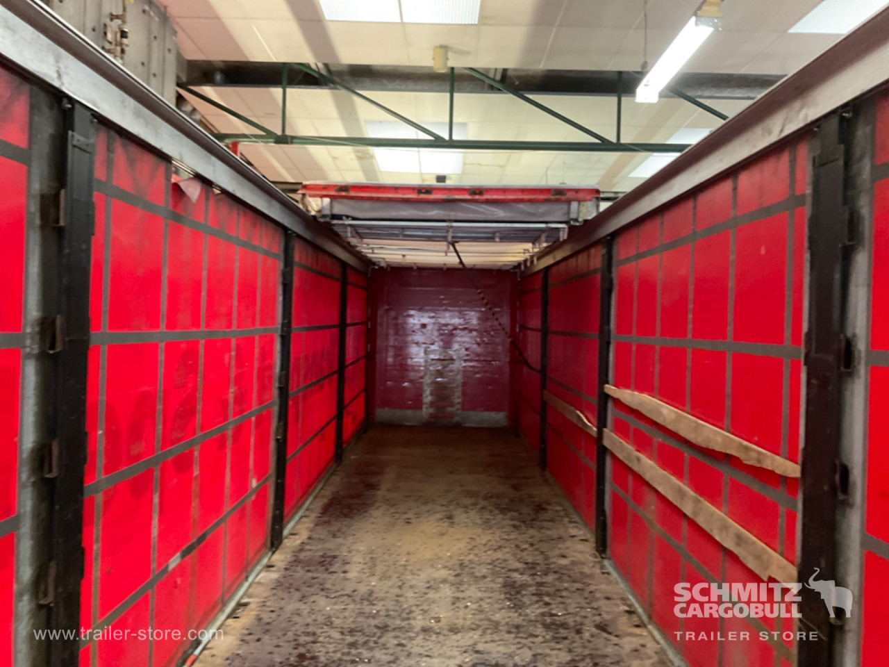 Curtainsider Standard Forklift holder - Semirremolque lona: foto 5 Curtainsider Standard Forklift holder - Semirremolque lona: foto 5
