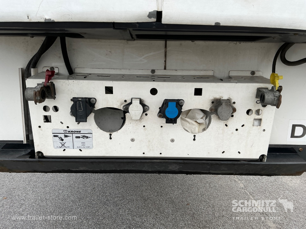 KRONE Reefer Standard - Semirremolque isotérmico: foto 4 KRONE Reefer Standard - Semirremolque isotérmico: foto 4