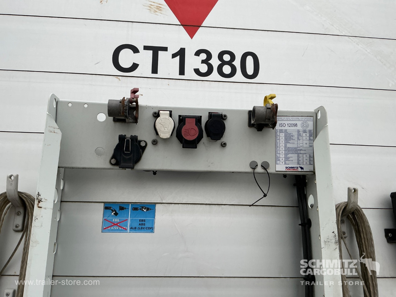 SCHMITZ Curtainsider Standard - Semirremolque lona: foto 4 SCHMITZ Curtainsider Standard - Semirremolque lona: foto 4