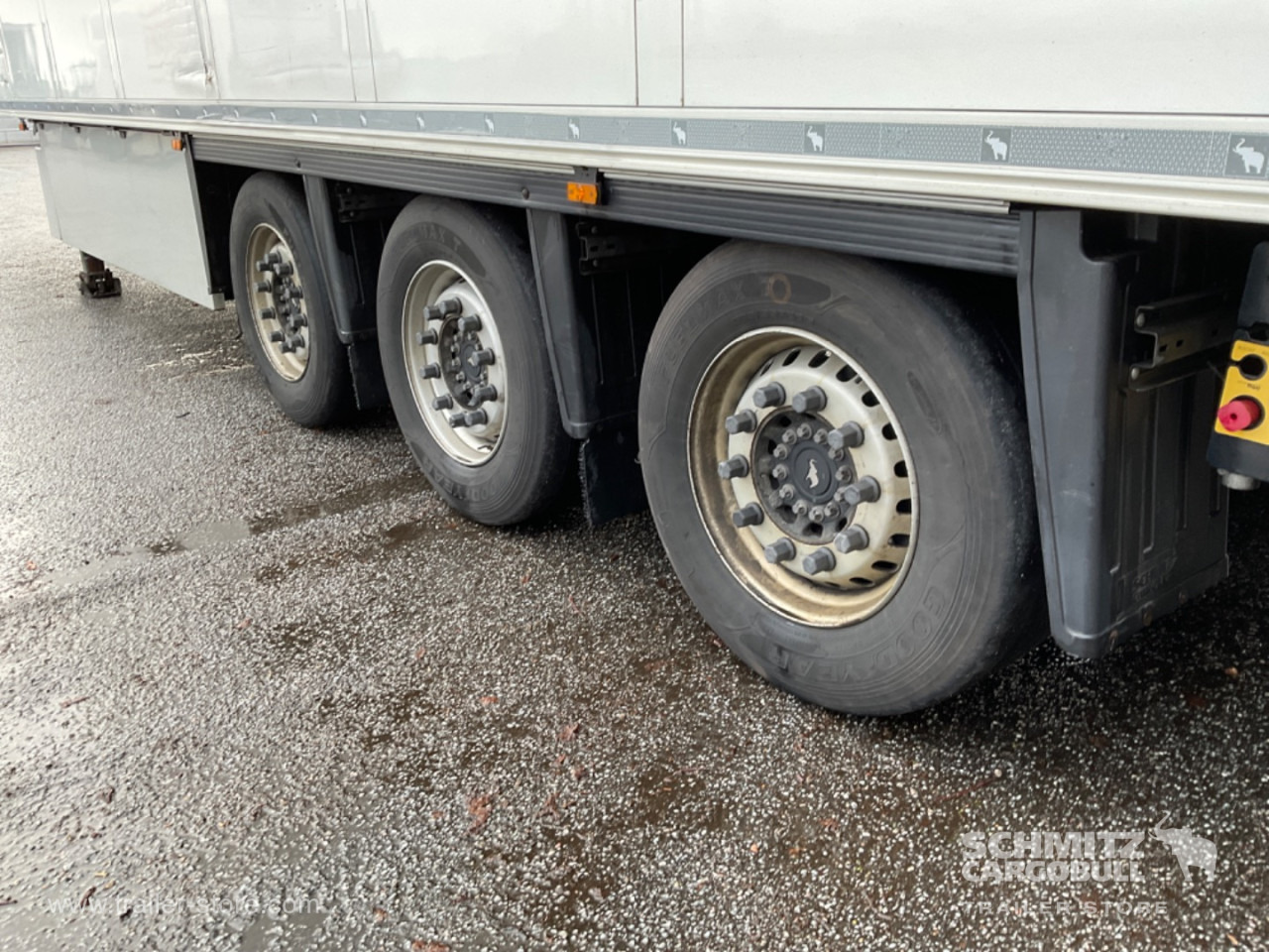 SCHMITZ Reefer Multitemp Double deck - Semirremolque isotérmico: foto 5 SCHMITZ Reefer Multitemp Double deck - Semirremolque isotérmico: foto 5