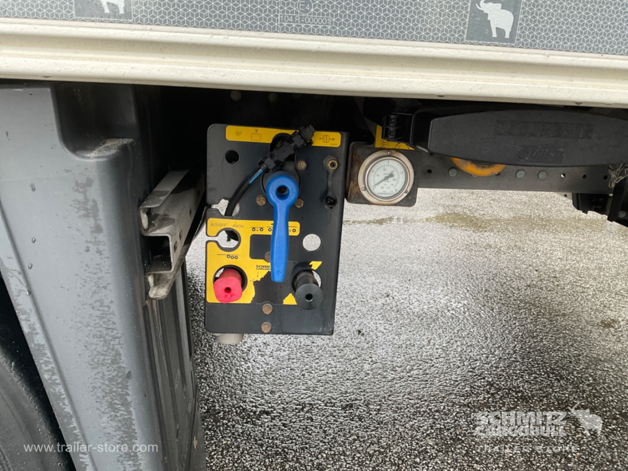 SCHMITZ Reefer Multitemp Double deck - Semirremolque isotérmico: foto 5 SCHMITZ Reefer Multitemp Double deck - Semirremolque isotérmico: foto 5