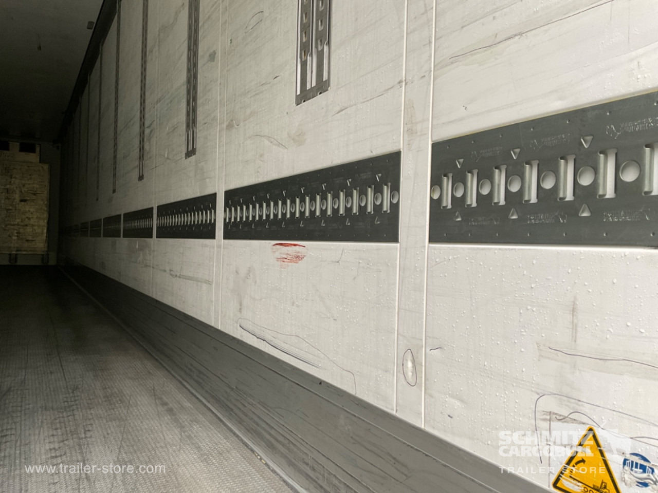 SCHMITZ Reefer Standard Double deck - Semirremolque isotérmico: foto 4 SCHMITZ Reefer Standard Double deck - Semirremolque isotérmico: foto 4