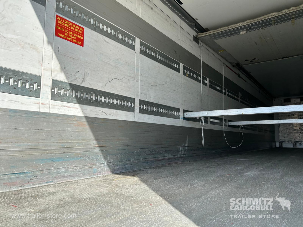 SCHMITZ Reefer Multitemp - Semirremolque isotérmico: foto 5 SCHMITZ Reefer Multitemp - Semirremolque isotérmico: foto 5