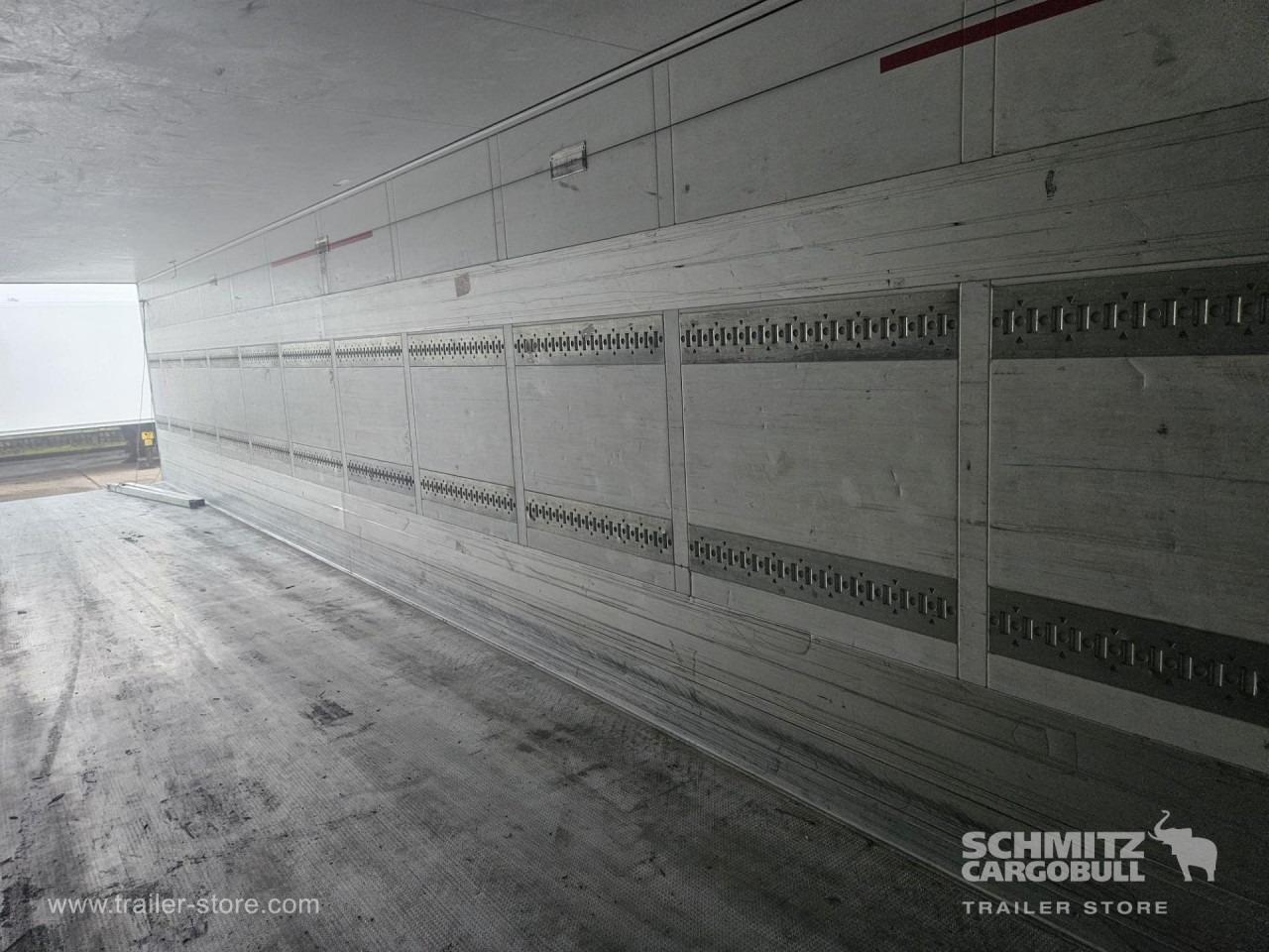 SCHMITZ Reefer Standard - Semirremolque isotérmico: foto 4 SCHMITZ Reefer Standard - Semirremolque isotérmico: foto 4