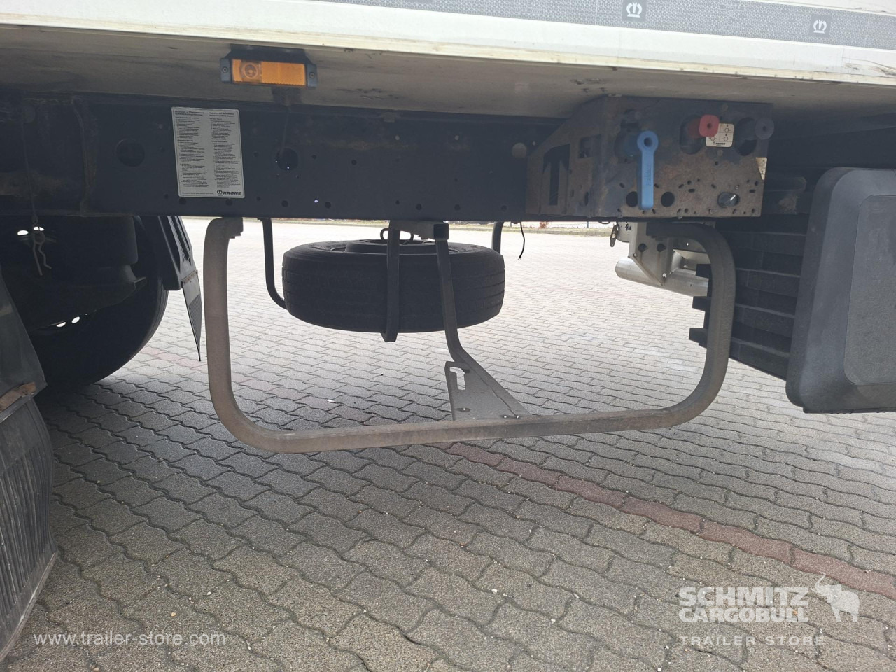 KRONE Reefer Standard Double deck - Semirremolque isotérmico: foto 2 KRONE Reefer Standard Double deck - Semirremolque isotérmico: foto 2