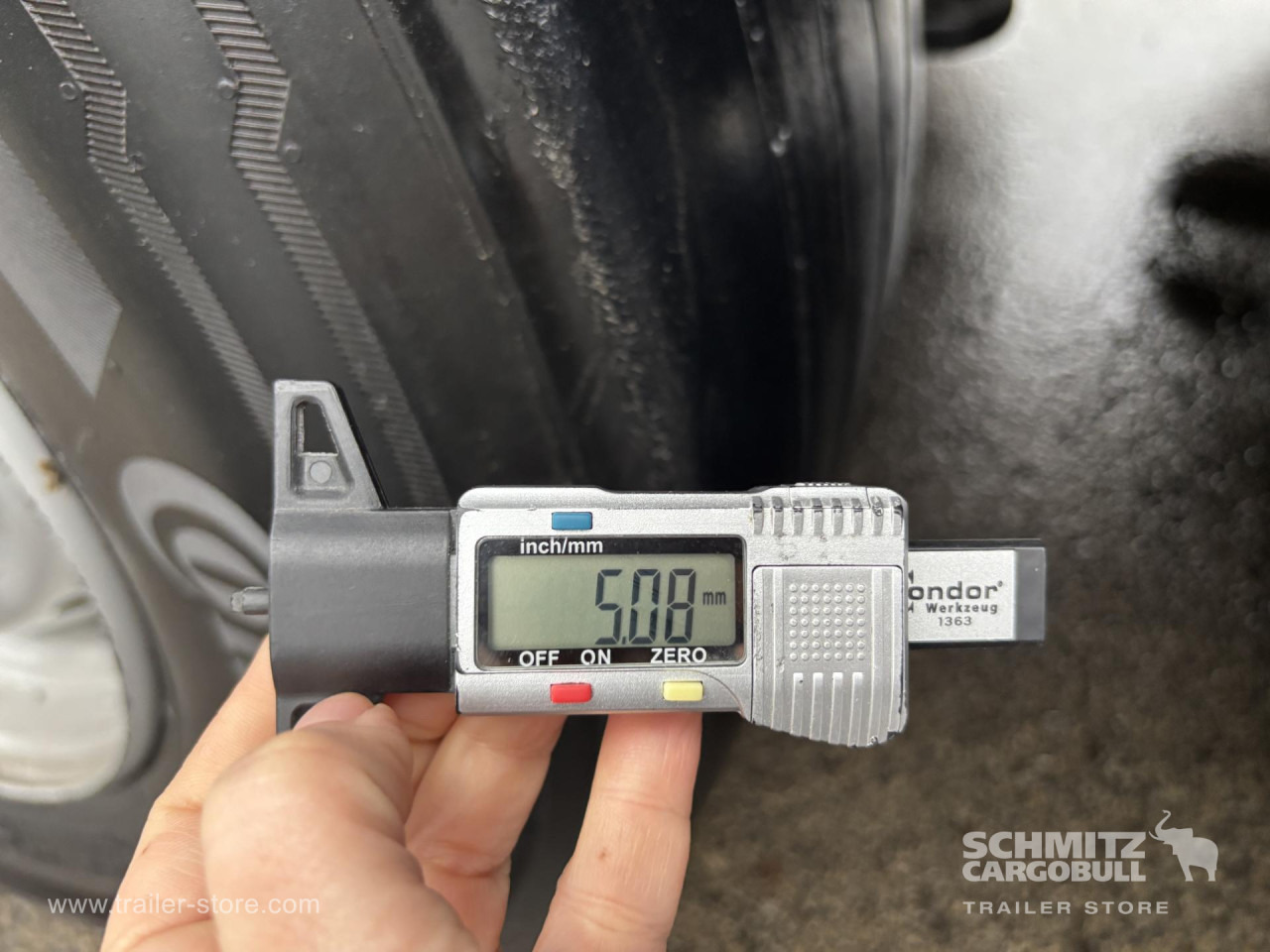 SCHMITZ Reefer Standard - Semirremolque isotérmico: foto 2 SCHMITZ Reefer Standard - Semirremolque isotérmico: foto 2