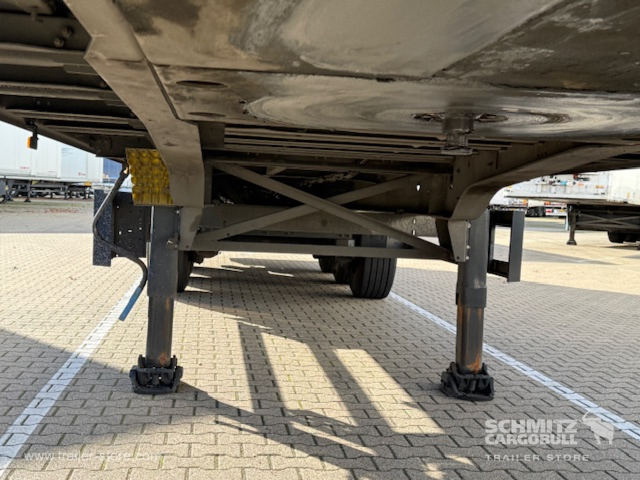 SCHMITZ Oplegger Kasten Standard Taillift - Semirremolque caja cerrada: foto 5 SCHMITZ Oplegger Kasten Standard Taillift - Semirremolque caja cerrada: foto 5