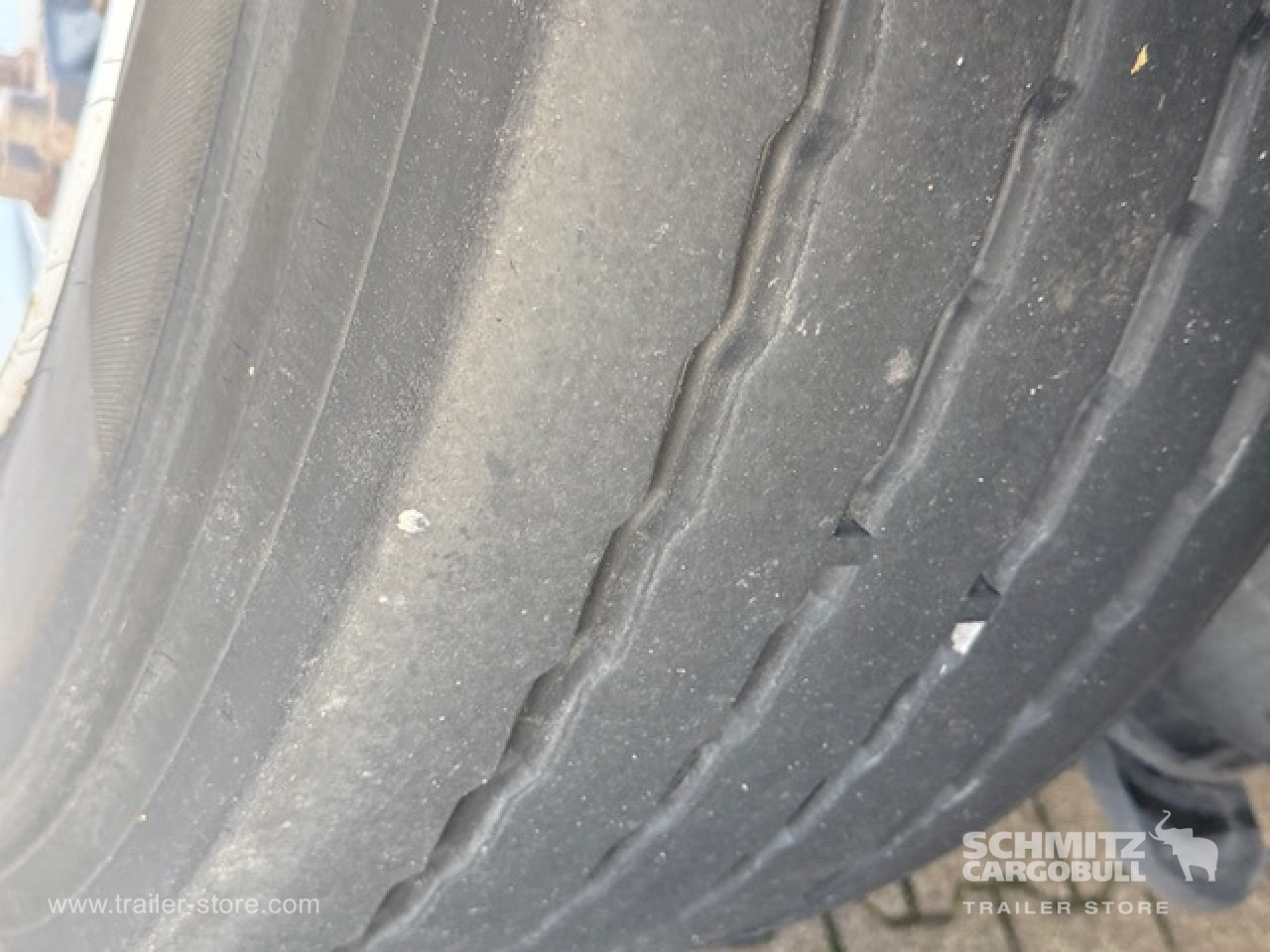 SCHMITZ Oplegger Kasten Standard Taillift - Semirremolque caja cerrada: foto 5 SCHMITZ Oplegger Kasten Standard Taillift - Semirremolque caja cerrada: foto 5