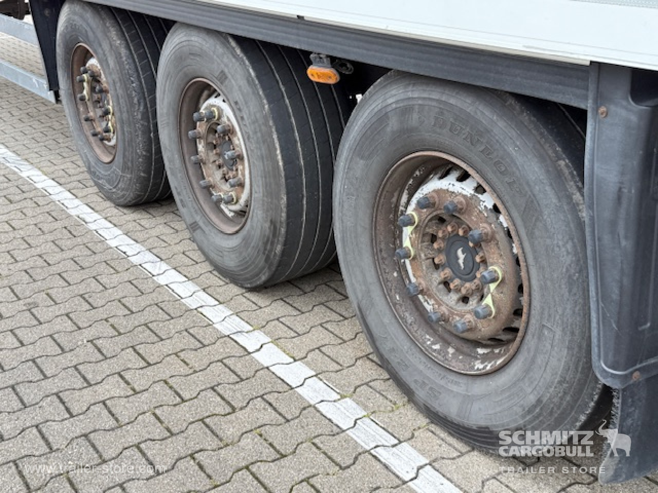 SCHMITZ Oplegger Vries Standard Taillift - Semirremolque isotérmico: foto 5 SCHMITZ Oplegger Vries Standard Taillift - Semirremolque isotérmico: foto 5