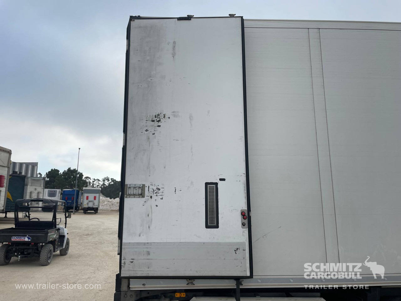 SCHMITZ Reefer Standard - Semirremolque isotérmico: foto 4 SCHMITZ Reefer Standard - Semirremolque isotérmico: foto 4