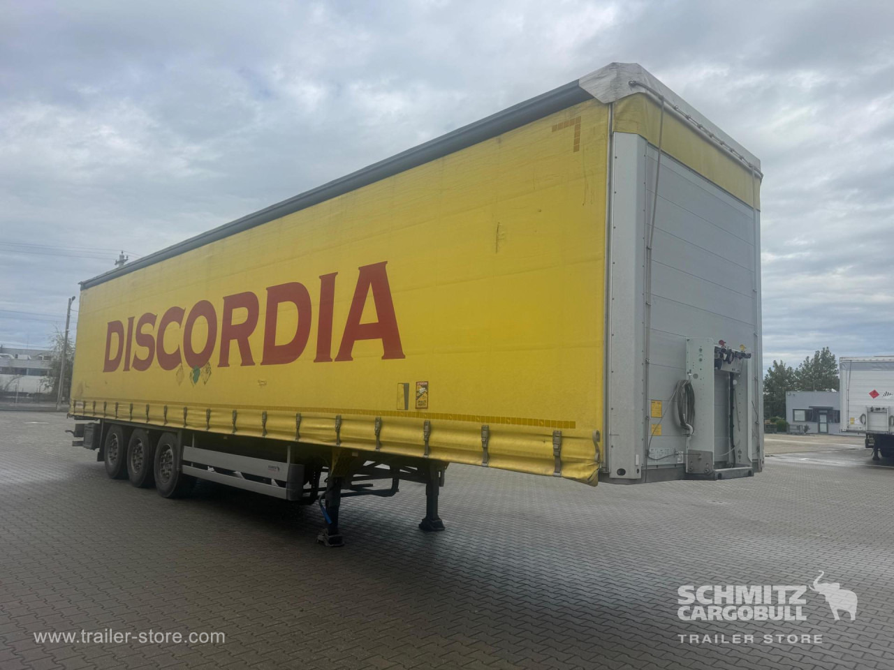 SCHMITZ Curtainsider Standard - Semirremolque lona: foto 1 SCHMITZ Curtainsider Standard - Semirremolque lona: foto 1
