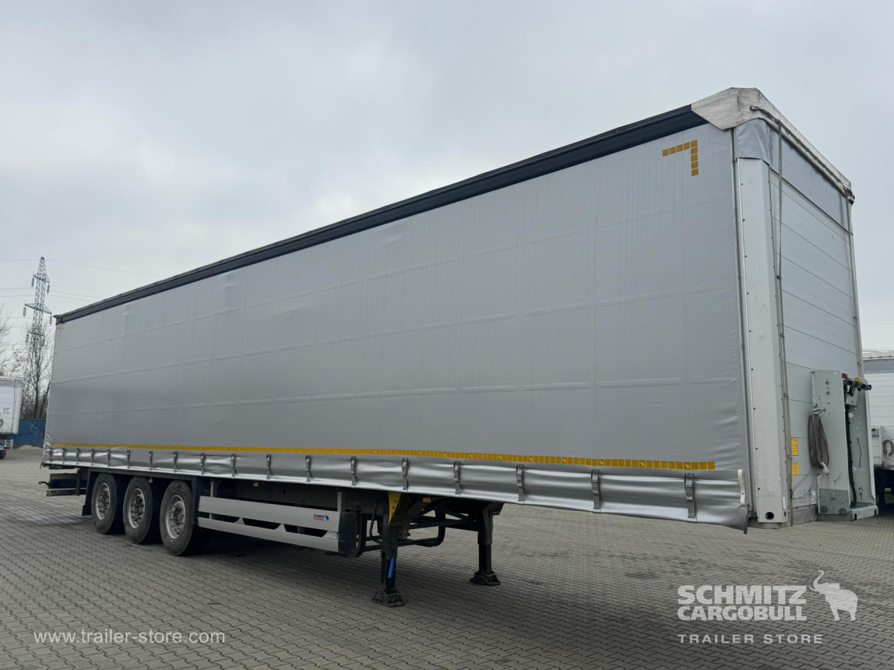 SCHMITZ Curtainsider Standard - Semirremolque lona: foto 1 SCHMITZ Curtainsider Standard - Semirremolque lona: foto 1
