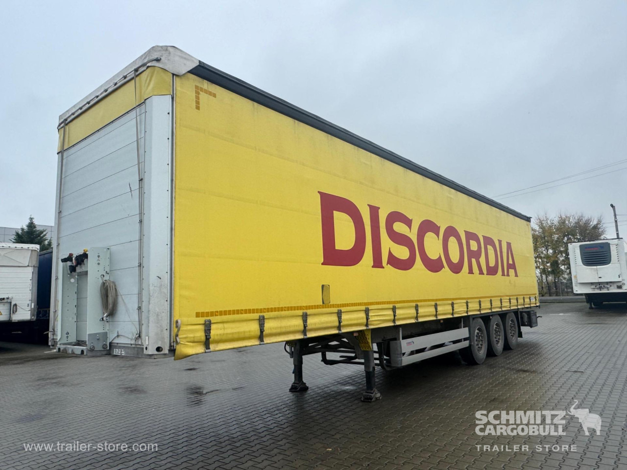 SCHMITZ Curtainsider Standard - Semirremolque lona: foto 1 SCHMITZ Curtainsider Standard - Semirremolque lona: foto 1