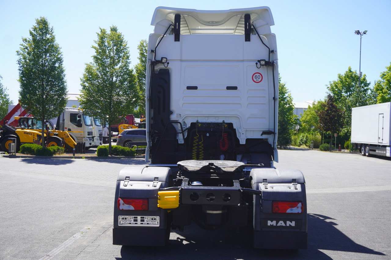 MAN TGX 18.420 tractor unit / 190 tho. km - Cabeza tractora: foto 4 MAN TGX 18.420 tractor unit / 190 tho. km - Cabeza tractora: foto 4