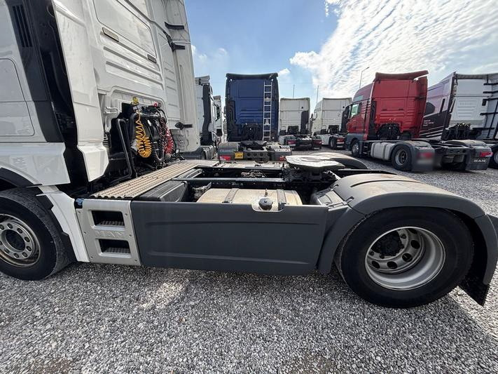 MAN TGX 18.510 4x2 tractor unit / Sleeper cab / 2023 / 4 units - Cabeza tractora: foto 3 MAN TGX 18.510 4x2 tractor unit / Sleeper cab / 2023 / 4 units - Cabeza tractora: foto 3