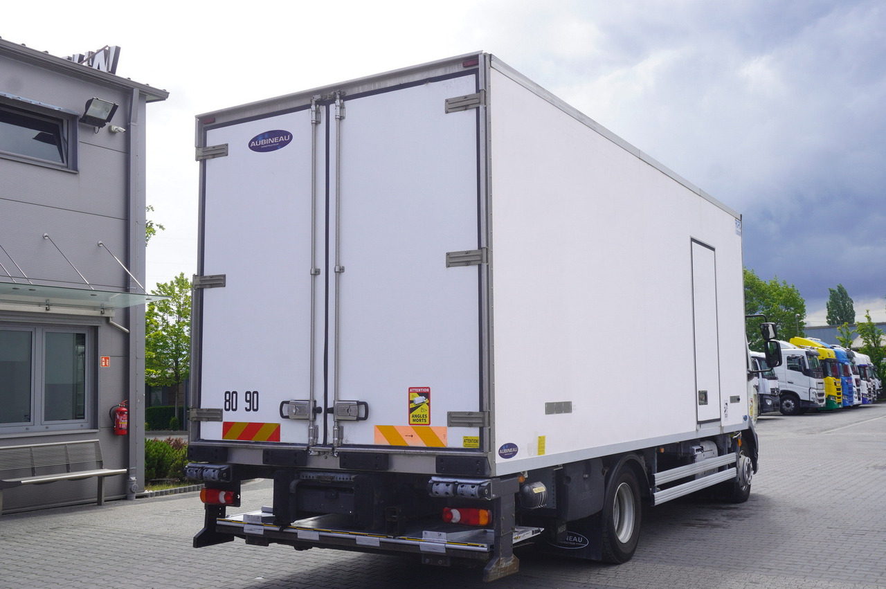 DAF LF 220 / Refrigerator 16 EPAL Multitemp / Carrier Supra 1150 MT / Palfinger 1500 kg - Camión frigorífico: foto 3 DAF LF 220 / Refrigerator 16 EPAL Multitemp / Carrier Supra 1150 MT / Palfinger 1500 kg - Camión frigorífico: foto 3
