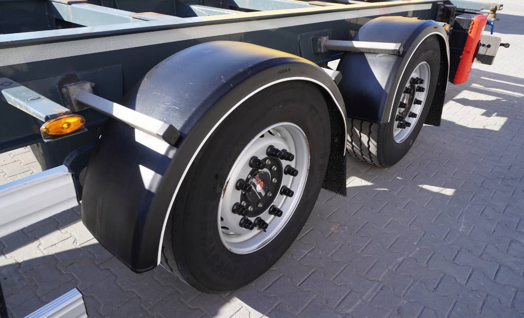 Fruehauf Trailer BDF (NEW) 6,000 km !!! - Remolque portacontenedore/ Intercambiable: foto 5 Fruehauf Trailer BDF (NEW) 6,000 km !!! - Remolque portacontenedore/ Intercambiable: foto 5