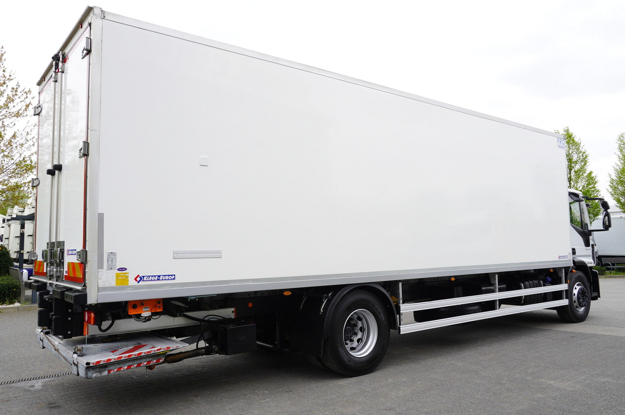 IVECO Eurocargo 190-280L E6 4x2 / Refrigerator / Dhollandia DHSM.20 tail lift / 21 pallet - Camión frigorífico: foto 5 IVECO Eurocargo 190-280L E6 4x2 / Refrigerator / Dhollandia DHSM.20 tail lift / 21 pallet - Camión frigorífico: foto 5