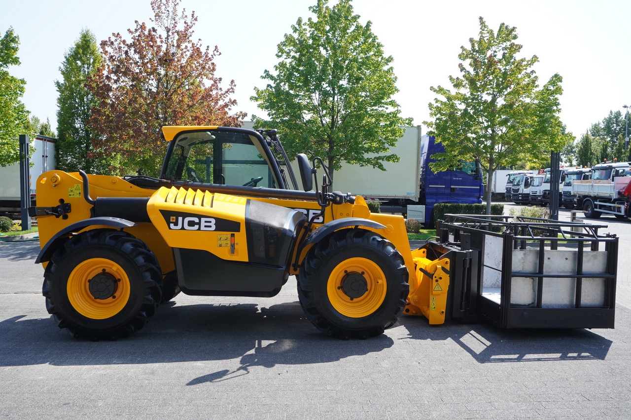 Manipulador telescópico JCB 535-95 / 3.5 T / range 9.5 m / joystick: foto 6 Manipulador telescópico JCB 535-95 / 3.5 T / range 9.5 m / joystick: foto 6