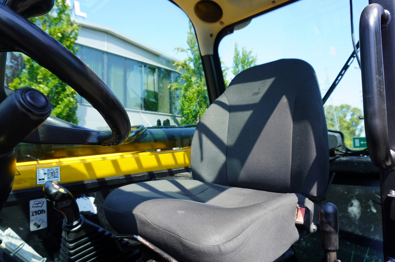 Manipulador telescópico JCB 535-95 / 3.5 T / range 9.5 m / joystick: foto 30 Manipulador telescópico JCB 535-95 / 3.5 T / range 9.5 m / joystick: foto 30