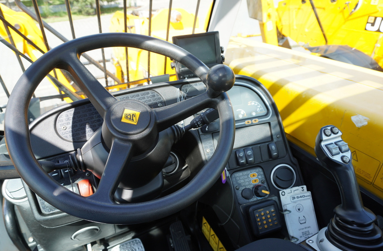 JCB 540-200 Telescopic Loader / 20 m reach / joystick / 2 units - Cargadora de ruedas telescópica: foto 4 JCB 540-200 Telescopic Loader / 20 m reach / joystick / 2 units - Cargadora de ruedas telescópica: foto 4