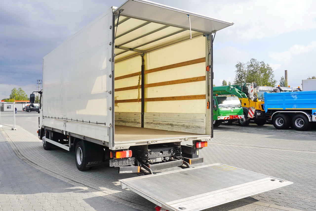 JUNGE Tarpaulin body + lift Dhollandia 1000 kg - Toldo carrocería: foto 1 JUNGE Tarpaulin body + lift Dhollandia 1000 kg - Toldo carrocería: foto 1