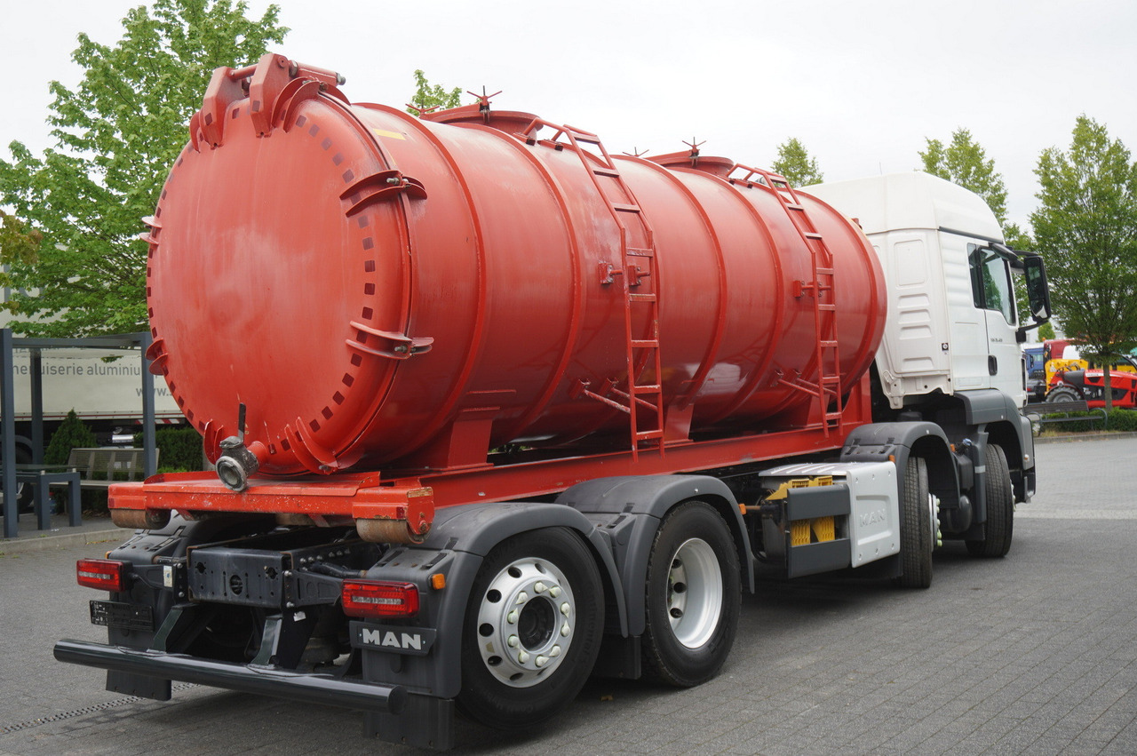 MAN TGS 35.420 8×2 / NEW septic barrel 13000 L / 3 steered axles - Camión cisterna: foto 4 MAN TGS 35.420 8×2 / NEW septic barrel 13000 L / 3 steered axles - Camión cisterna: foto 4