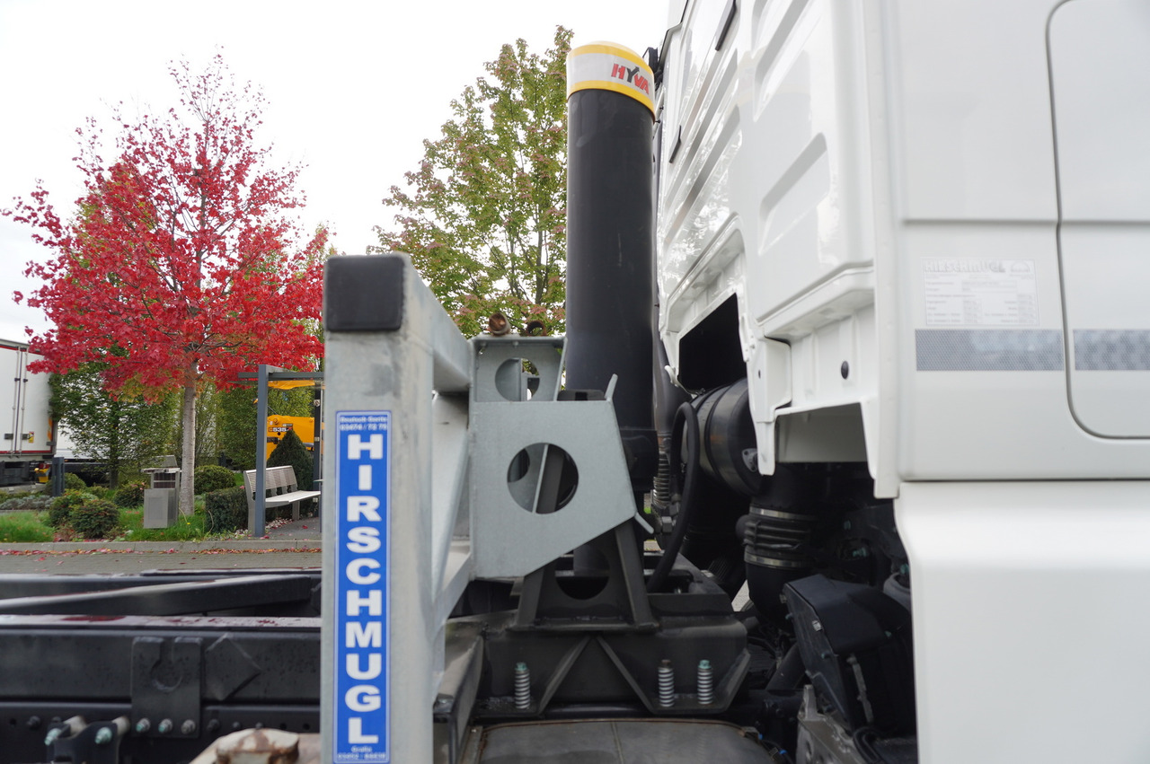 MAN TGX 26.470 6x2 COINTAINERKIPPER HYVA HIRMSCHLING / 200 tho. km! - Camión volquete: foto 2 MAN TGX 26.470 6x2 COINTAINERKIPPER HYVA HIRMSCHLING / 200 tho. km! - Camión volquete: foto 2