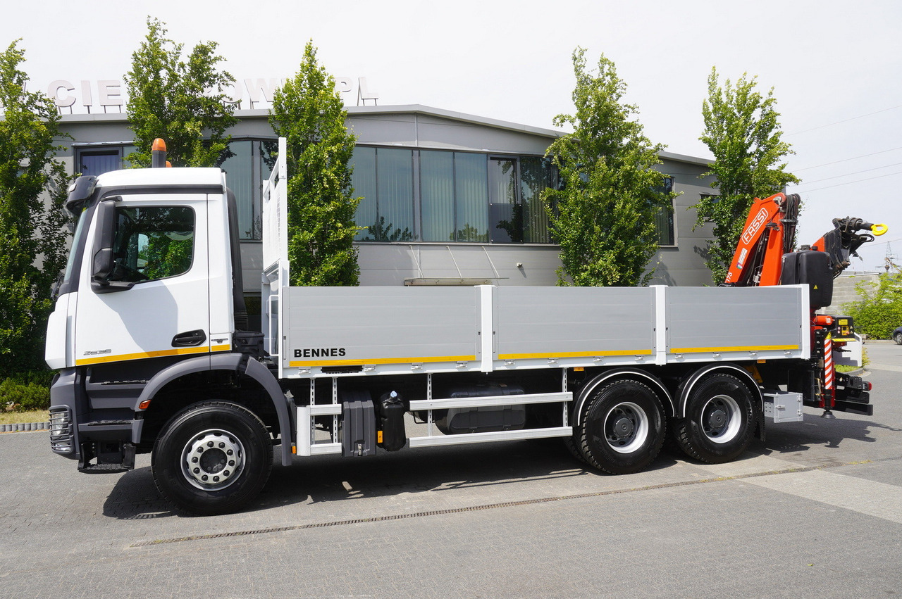MERCEDES-BENZ AROCS 2636 Flatbed / HDS FASSI F175 7.7 T / 150,000 km - Camión grúa: foto 5 MERCEDES-BENZ AROCS 2636 Flatbed / HDS FASSI F175 7.7 T / 150,000 km - Camión grúa: foto 5