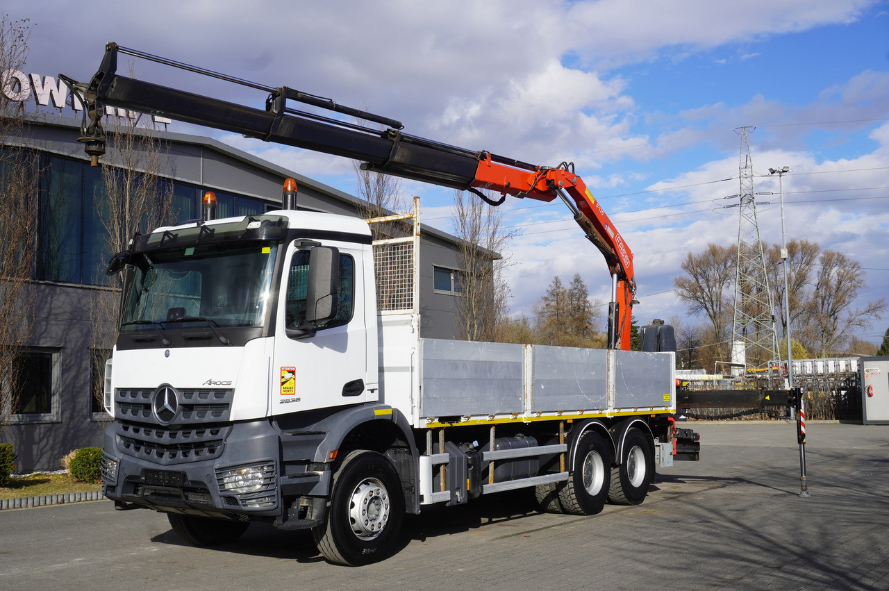 MERCEDES-BENZ AROCS 2636 Flatbed / HDS FASSI F175 7.7 T / 150,000 km - Autogrúa: foto 1 MERCEDES-BENZ AROCS 2636 Flatbed / HDS FASSI F175 7.7 T / 150,000 km - Autogrúa: foto 1