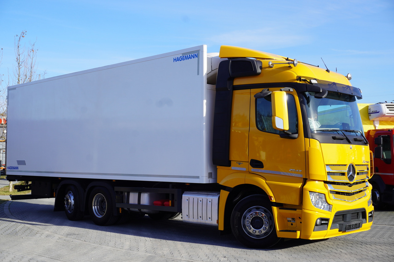 MERCEDES-BENZ Actros 2543 E6 6×2 / Refrigerated truck / ATP/FRC / 20 pallets / 260000 km!!! - Camión frigorífico: foto 5 MERCEDES-BENZ Actros 2543 E6 6×2 / Refrigerated truck / ATP/FRC / 20 pallets / 260000 km!!! - Camión frigorífico: foto 5