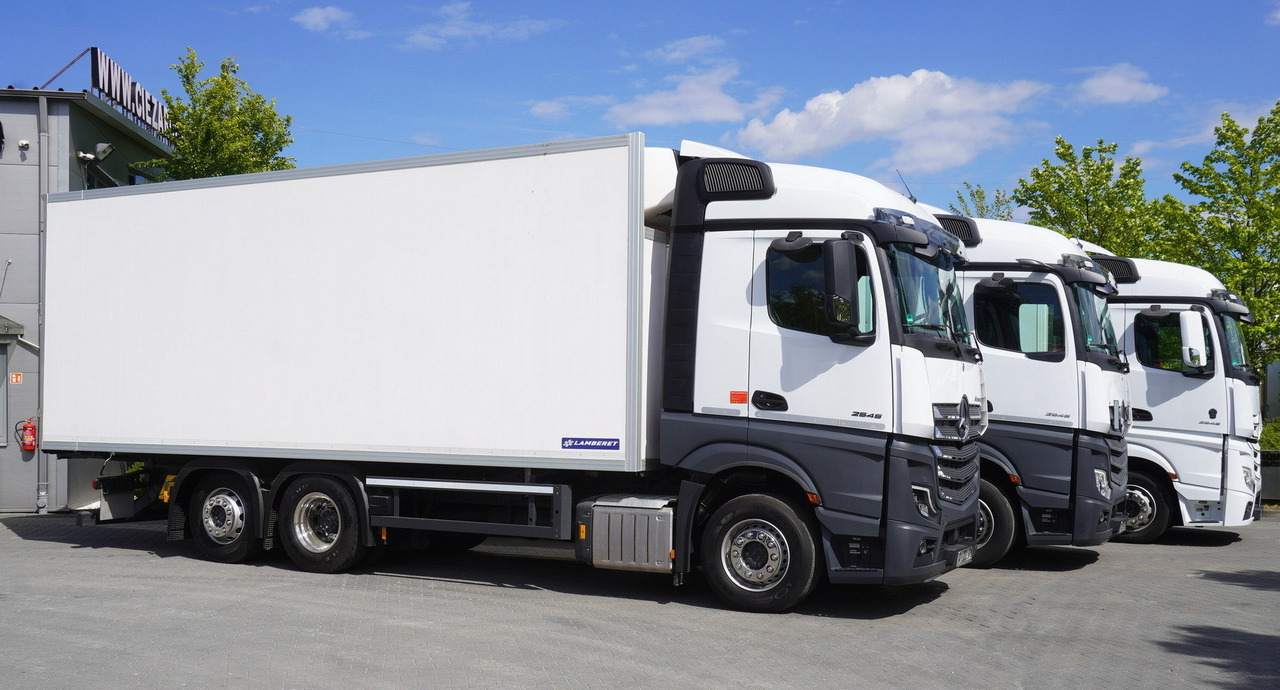 MERCEDES-BENZ Actros 2545 / Lamberet refrigerator / 2022 / 3 units - Camión frigorífico: foto 2 MERCEDES-BENZ Actros 2545 / Lamberet refrigerator / 2022 / 3 units - Camión frigorífico: foto 2