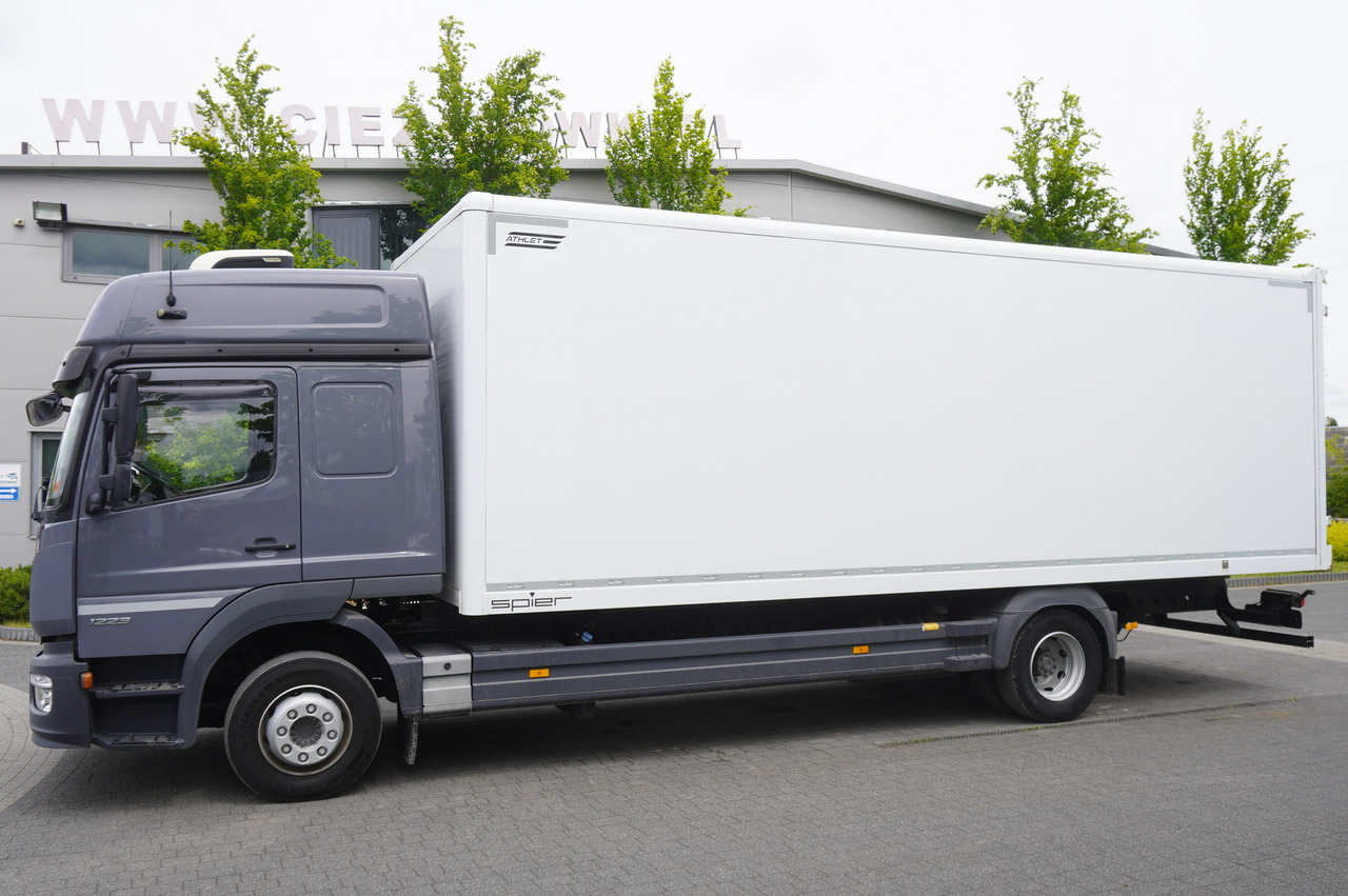 MERCEDES-BENZ Atego 1223 / 18 EPAL box / 2021 / sleeping cab - Camión caja cerrada: foto 3 MERCEDES-BENZ Atego 1223 / 18 EPAL box / 2021 / sleeping cab - Camión caja cerrada: foto 3