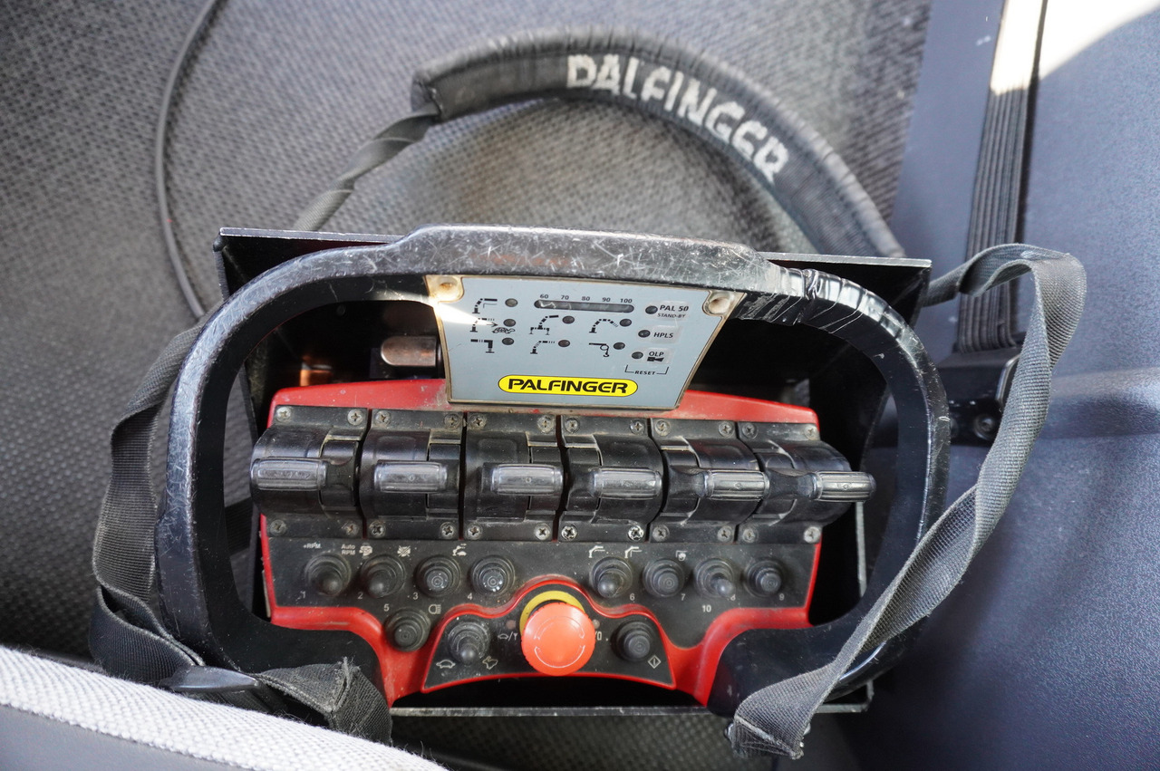 Camión caja abierta, Camión grúa RENAULT C380 / 6x4 / HDS Palfinger PK 18002-EH 6000 kg: foto 27