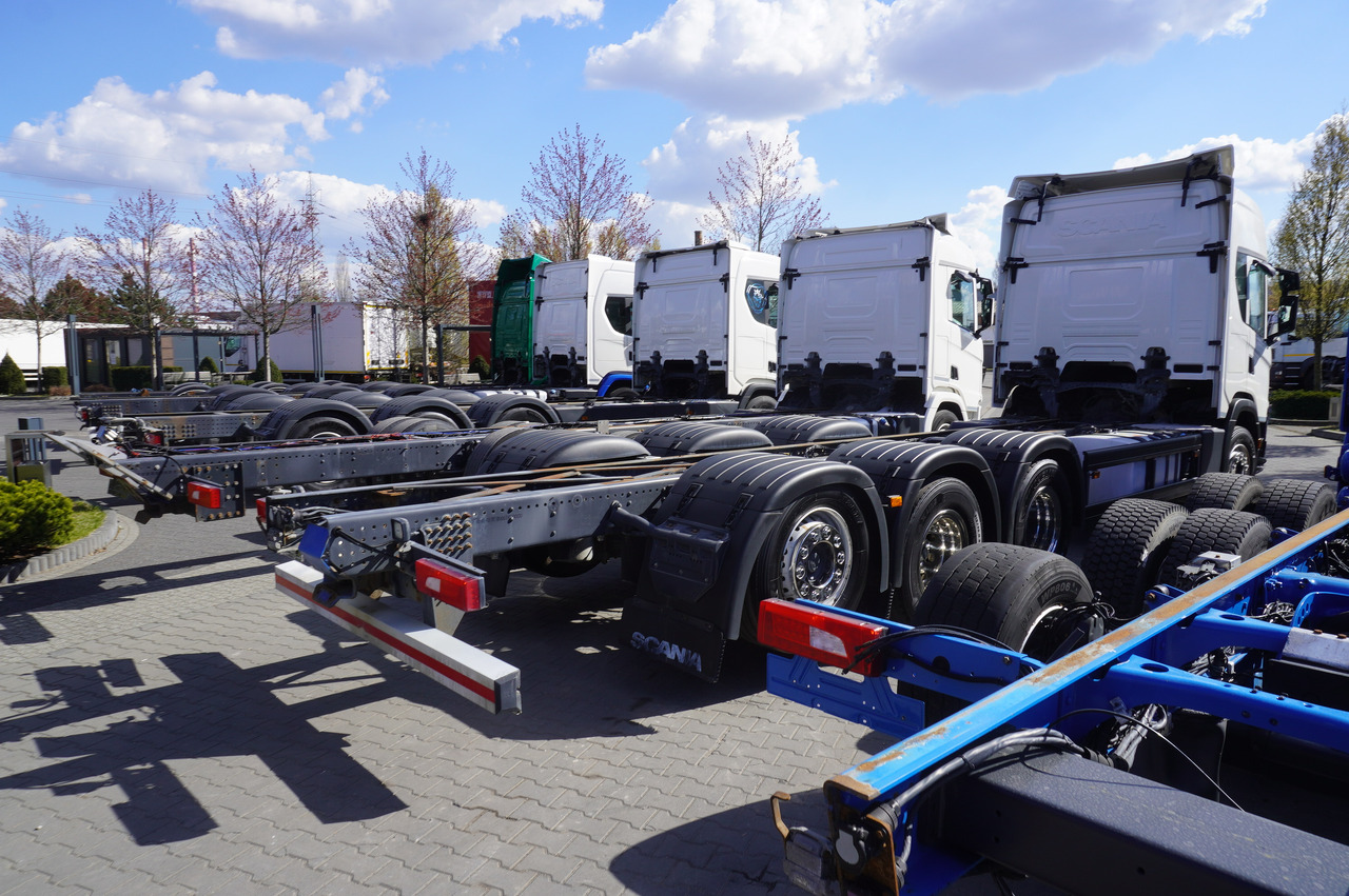 SCANIA R650 V8 / 650 HP/ frame 8.8 m / steered 4th axis / 20 units - Camión chasis: foto 4 SCANIA R650 V8 / 650 HP/ frame 8.8 m / steered 4th axis / 20 units - Camión chasis: foto 4