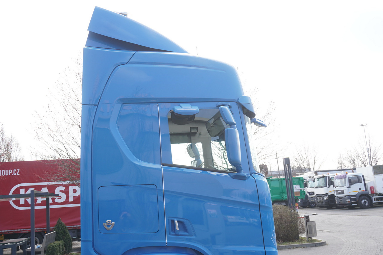 Camión grúa SCANIA R650 V8 / 650 HP/ frame 8.8 m / steered 4th axle: foto 10