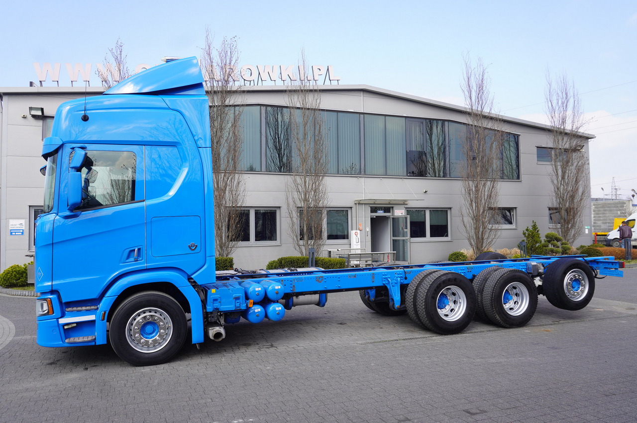 SCANIA R650 V8 / 650 HP/ frame 8.8 m / steered 4th axle - Camión grúa: foto 2 SCANIA R650 V8 / 650 HP/ frame 8.8 m / steered 4th axle - Camión grúa: foto 2
